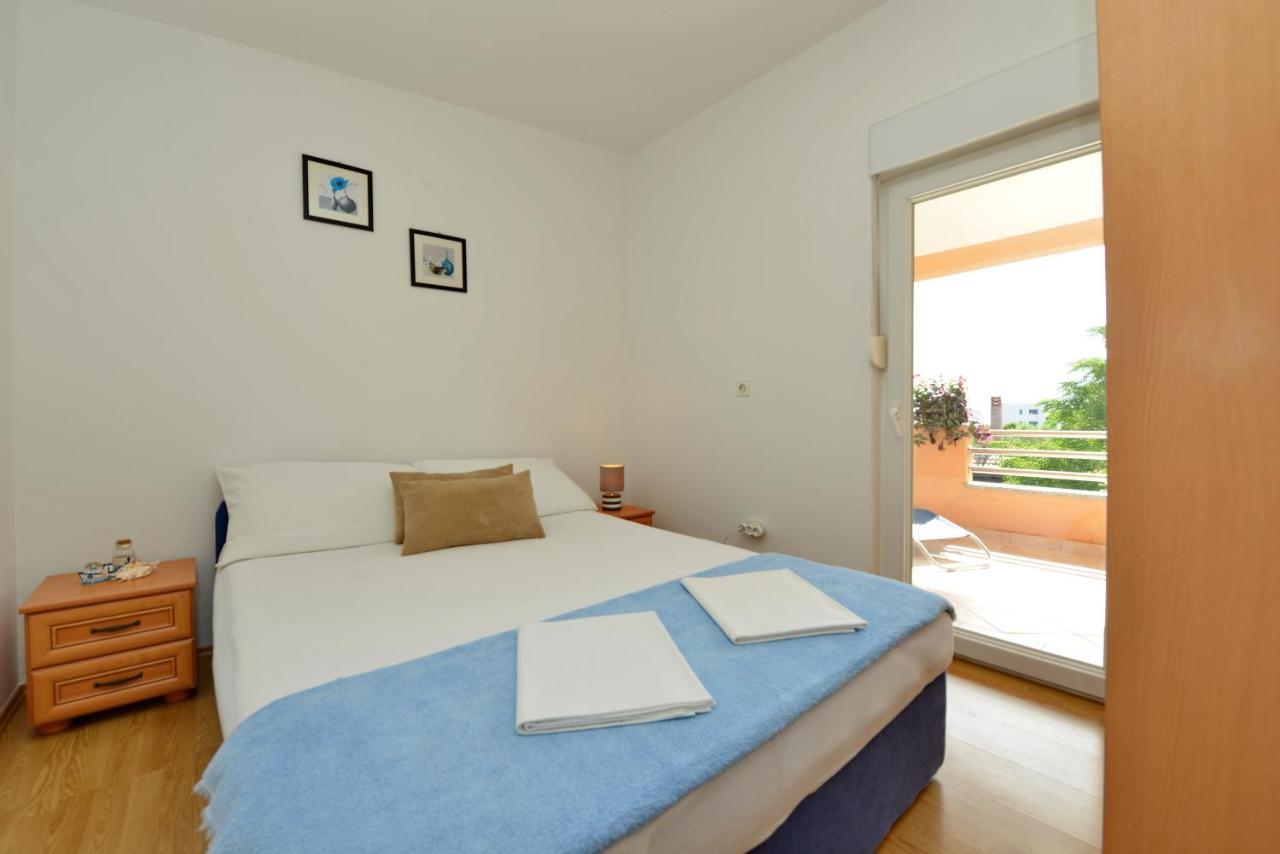 Apartment Nada Vir Exterior photo
