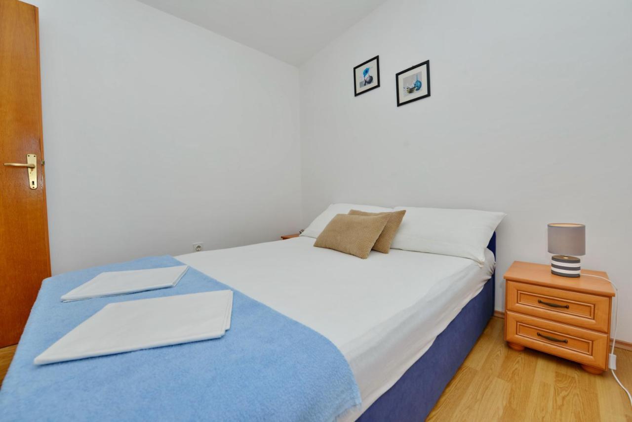 Apartment Nada Vir Exterior photo